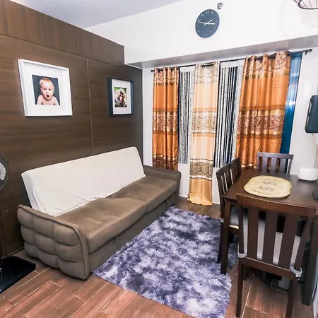Sleek Sophistication 2 Bedroom Urban Oasis Makati 300 Mbps Superfast